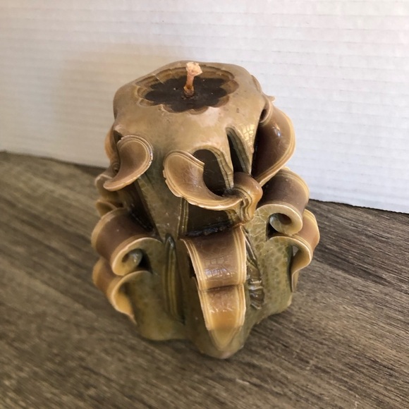 1970s Hand Carved Ribbon Twist Candle - Picture 3 of 11